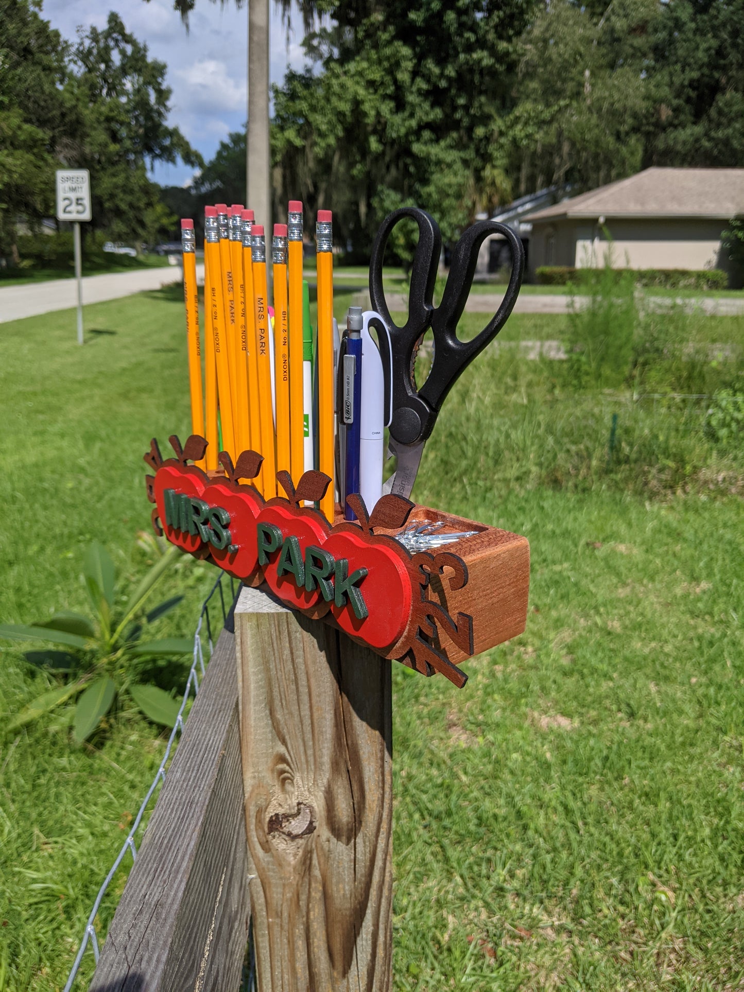 Teachers desk Pencil holder